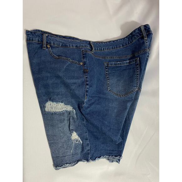 Torrid Bermuda Shorts Women’s Size 22 Plus Medium Wash Stretch Denim Blue Jean - Picture 6 of 7